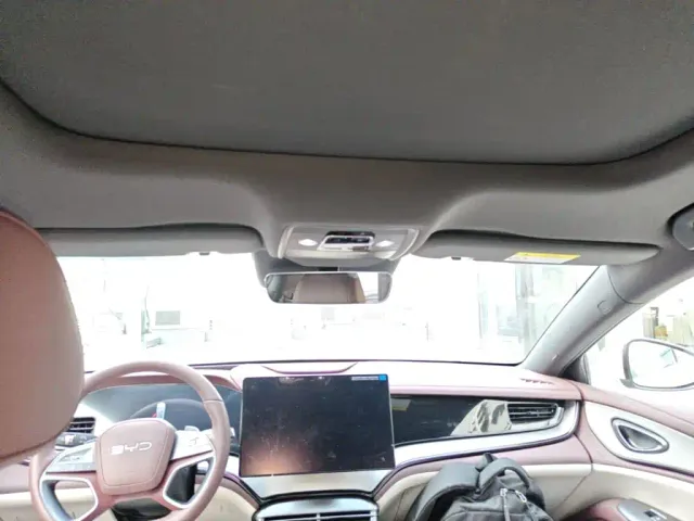 BYD Seal 07 DM-i — Фото автомобиля 17