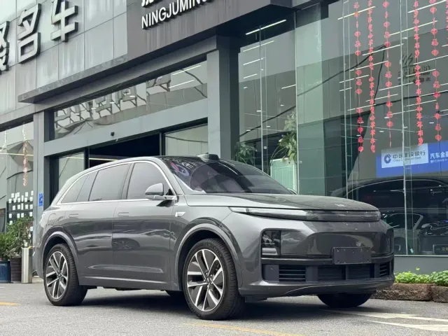 Li Auto L7 — Фото автомобиля 3