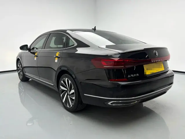 Volkswagen Passat — Фото автомобиля 6