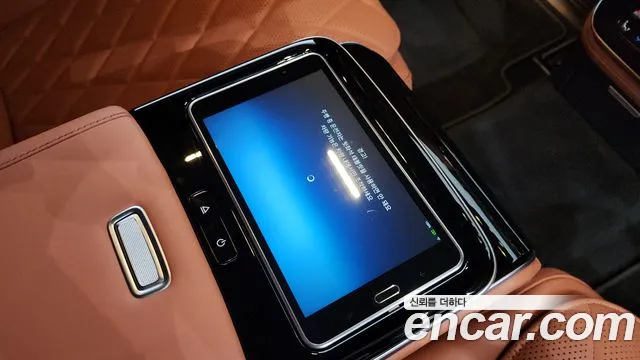 Mercedes-Benz S-Class — Фото автомобиля 28