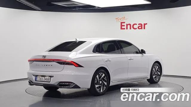 Hyundai Grandeur (New) Hybrid — Фото автомобиля 2