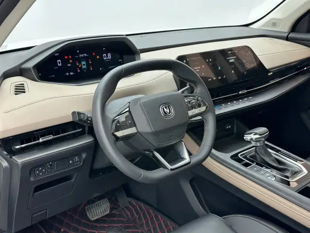 Changan CS55 Plus — Фото автомобиля 11