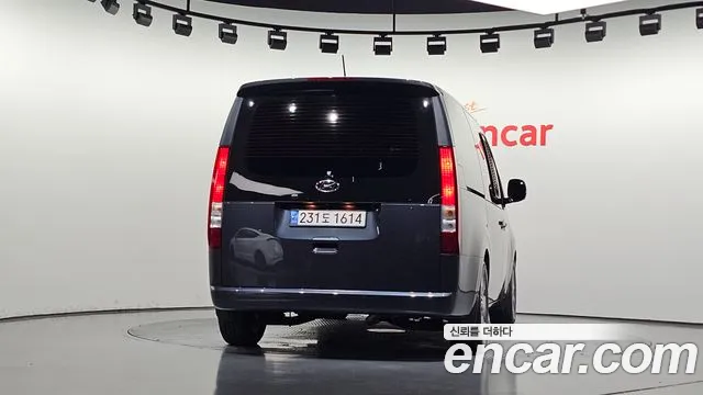 Hyundai Staria Staria L3.5 Tourer 9 мест — Фото автомобиля 4