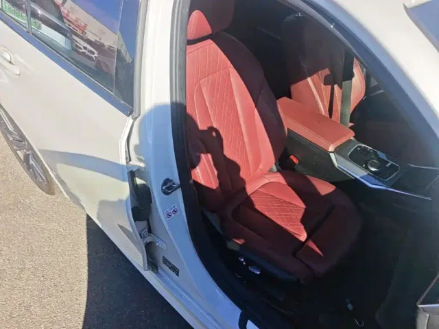 BMW 3 Series — Фото автомобиля 24