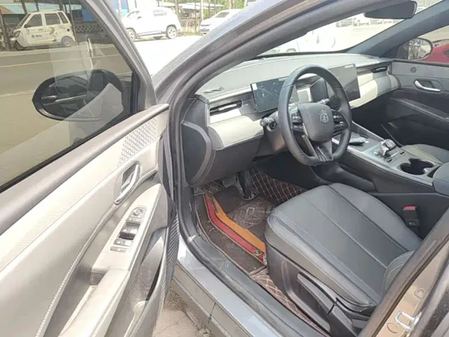 BYD Qin PLUS — Фото автомобиля 11