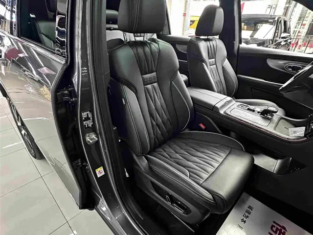 GAC Trumpchi GS8 — Фото автомобиля 30