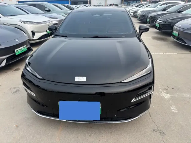 Geely Galaxy Xingyao 8 — Фото автомобиля 2