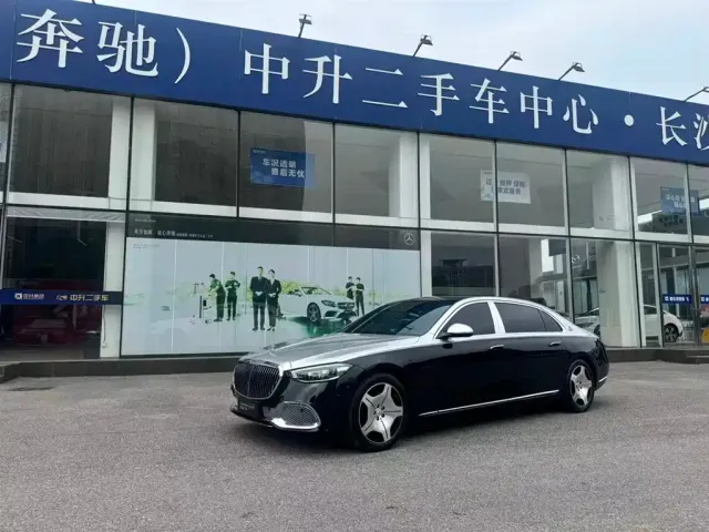 Фотография автомобиля — Mercedes-Benz Maybach S-Class