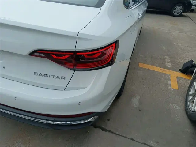 Volkswagen Sagitar — Фото автомобиля 6