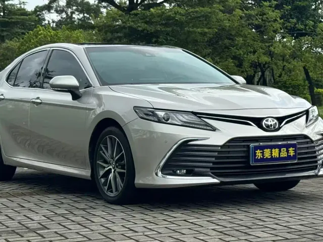Toyota Camry — Фото автомобиля 3