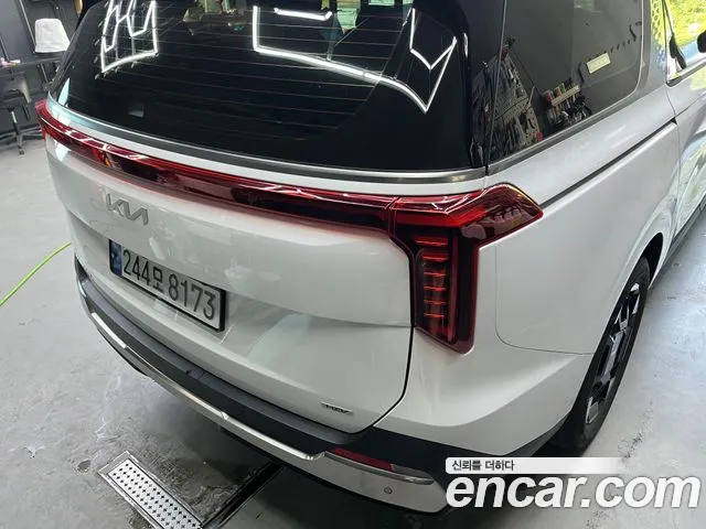 Kia Carnival Generation 4 — Фото автомобиля 2