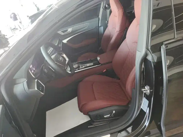 Audi A7L — Фото автомобиля 14