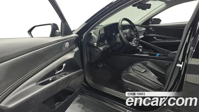 Hyundai Avante CN7 — Фото автомобиля 15