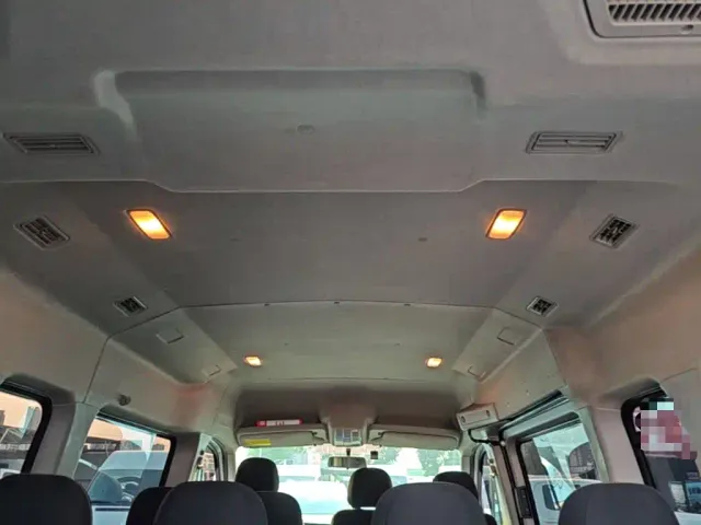 Maxus Xintu V80 — Фото автомобиля 17
