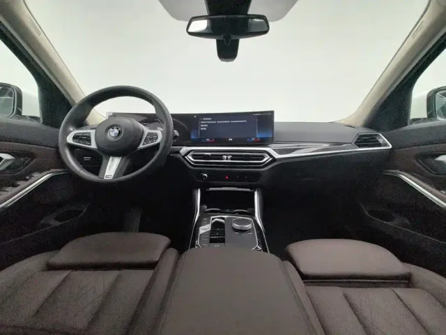 BMW 3 Series — Фото автомобиля 5
