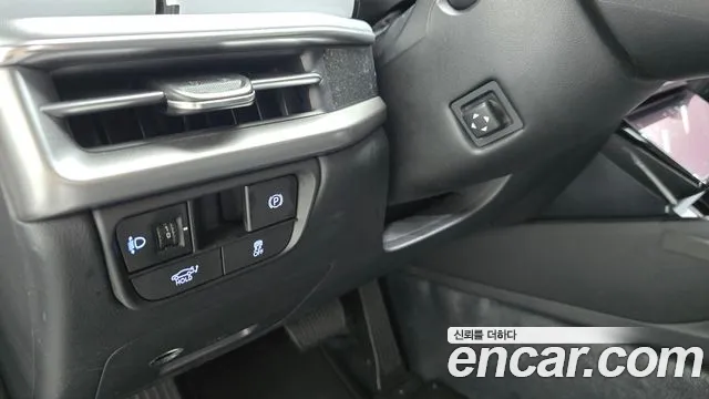 Hyundai Grandeur Grandeur (GN7) 3.5 LPG 2WD (Такси) — Фото автомобиля 18