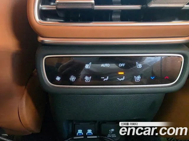 Genesis GV80 — Фото автомобиля 14