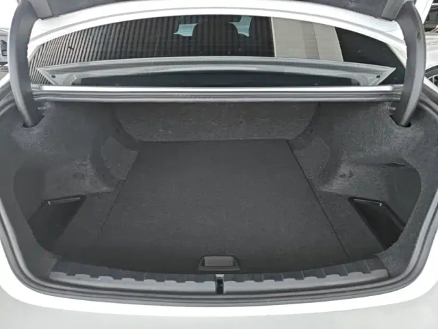 BMW i3 — Фото автомобиля 18