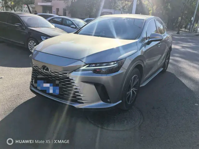 Lexus RX — Фото автомобиля 2