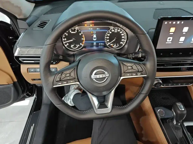 Nissan Teana — Фото автомобиля 3