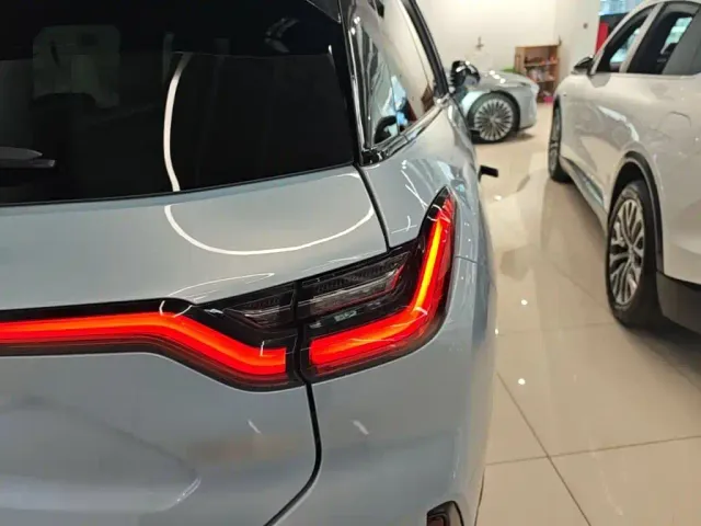 Nio ES6 — Фото автомобиля 7