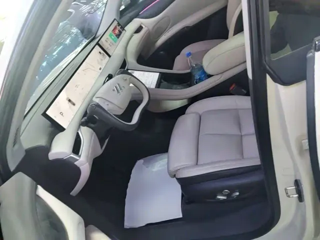 IM Motors LS6 — Фото автомобиля 10