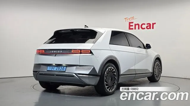 Hyundai Ioniq 5 — Фото автомобиля 2