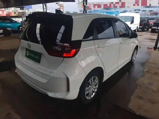 Honda Fit — Фото автомобиля 6