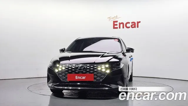 Hyundai Grandeur New — Фото автомобиля 3