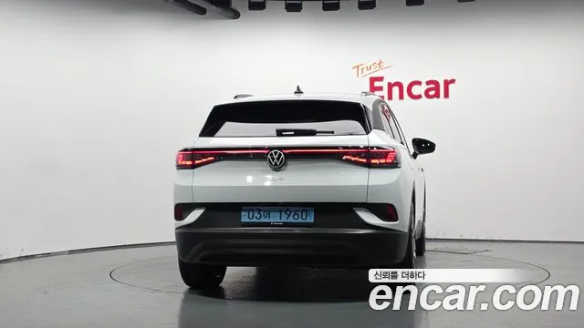 Volkswagen ID.4 — Фото автомобиля 3