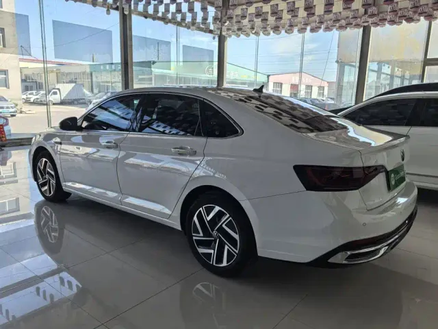 Volkswagen Sagitar — Фото автомобиля 12
