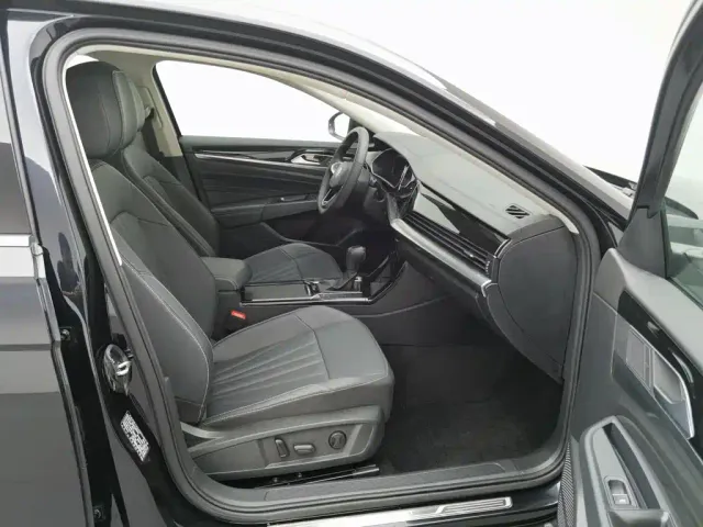 Volkswagen Passat — Фото автомобиля 23