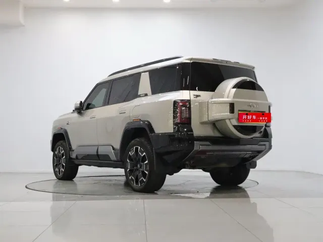 BYD FangChengBao Leopard 8 — Фото автомобиля 6