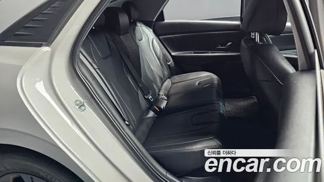 Hyundai Avante CN7 — Фото автомобиля 17