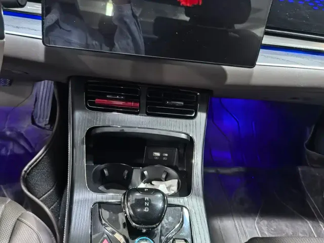 BYD Han 2023 DM-i Champion Edition 200KM Flagship — Фото автомобиля 10