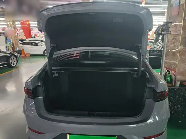BYD Qin PLUS — Фото автомобиля 18