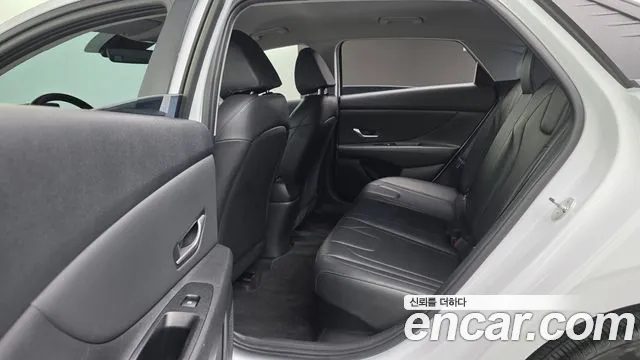 Hyundai Avante CN7 — Фото автомобиля 17