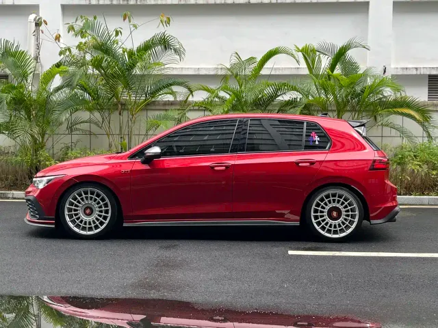 Volkswagen Golf GTI — Фото автомобиля 12