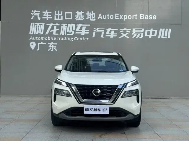 Nissan X-Trail — Фото автомобиля 2