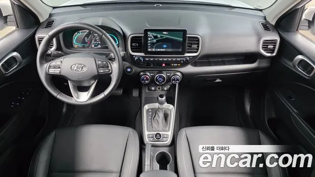 Hyundai Venue — Фото автомобиля 10