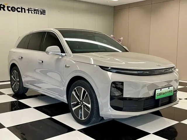 Li Auto L6 — Фото автомобиля 2