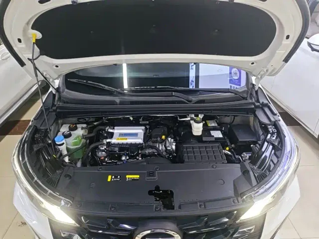 GAC Trumpchi M6 — Фото автомобиля 19