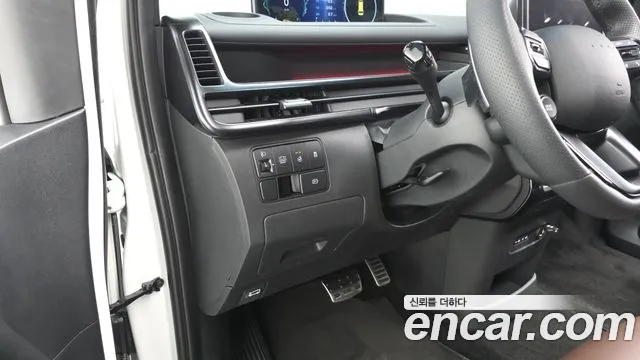 Hyundai Staria Staria (New) — Фото автомобиля 13