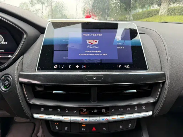Cadillac CT5 — Фото автомобиля 10