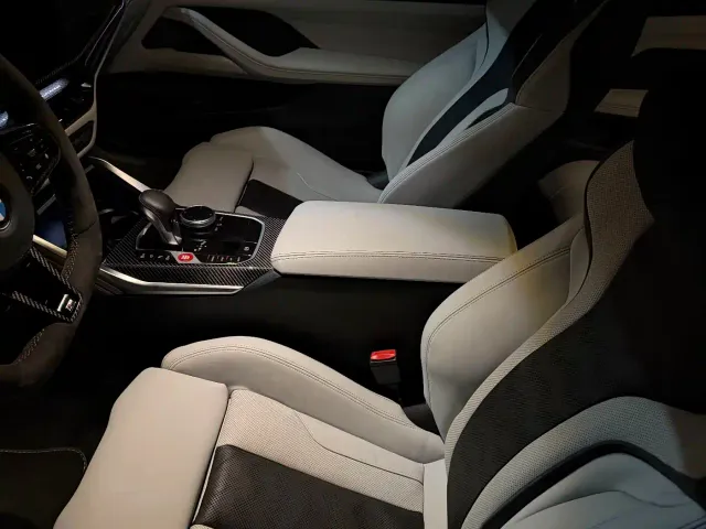 BMW M4 — Фото автомобиля 4