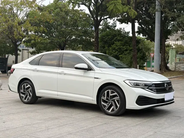 Volkswagen Sagitar — Фото автомобиля 3