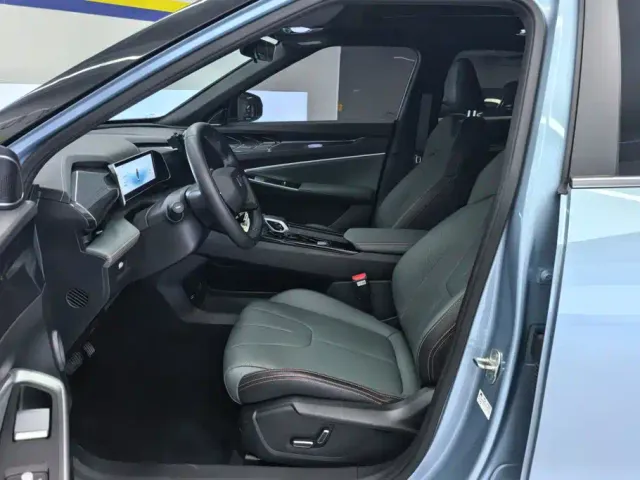 Geely Boyue — Фото автомобиля 9