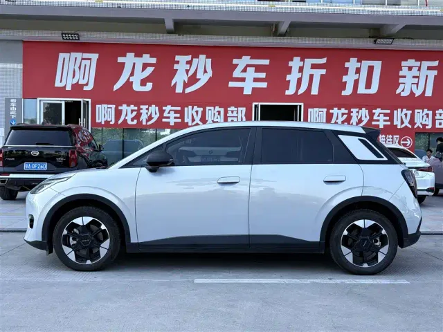 GAC Aion UT — Фото автомобиля 3