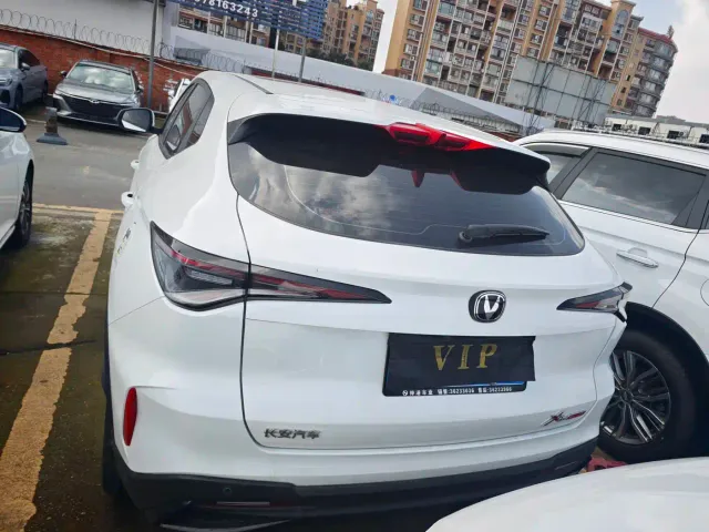 Changan X5 Plus — Фото автомобиля 17
