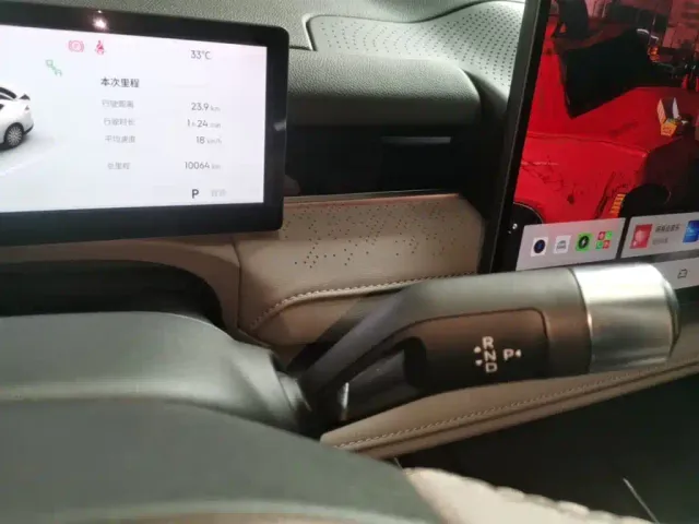 Geely Galaxy Xingyao 8 — Фото автомобиля 13